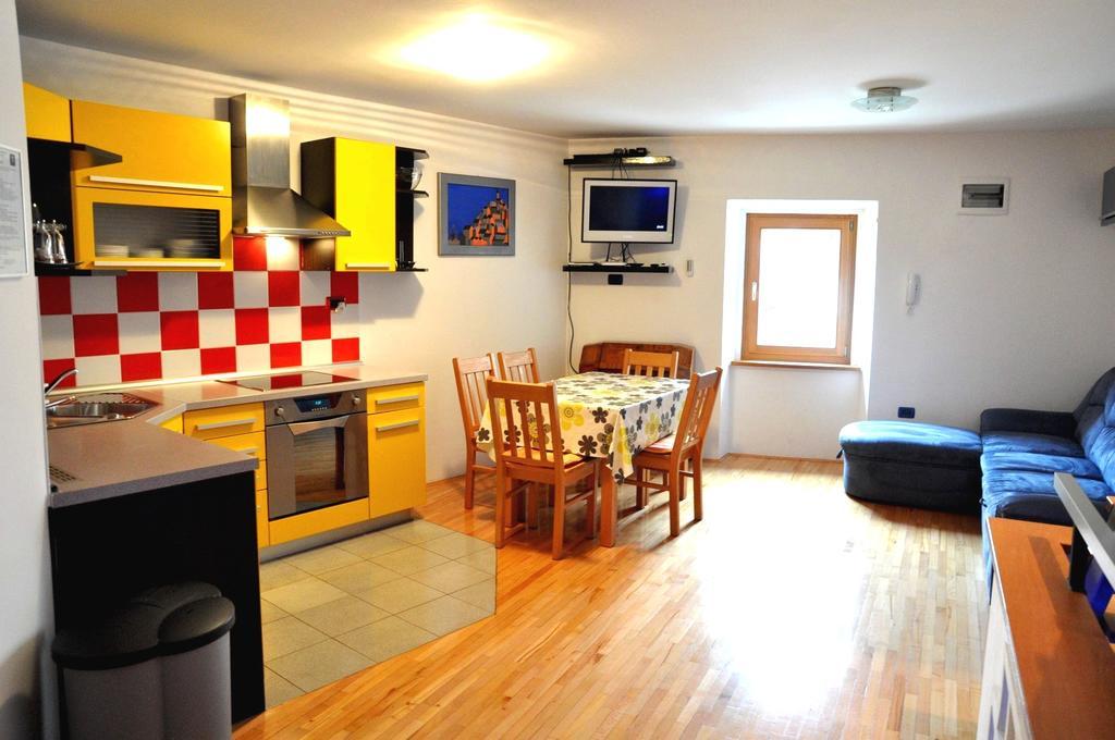 Little terrace apartment Пиран Екстериор снимка